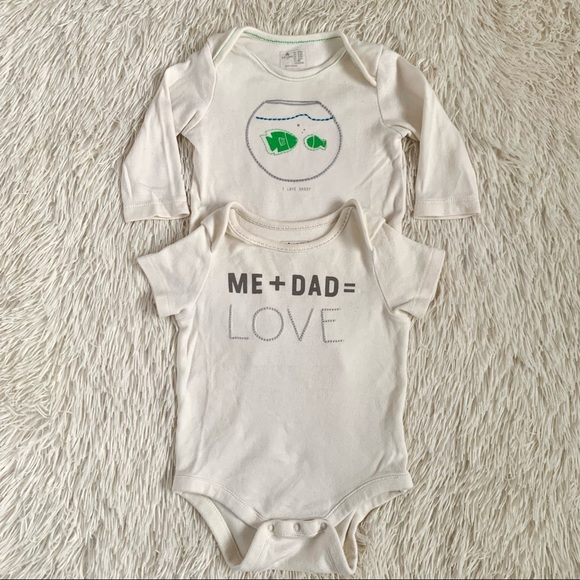 2 BabyGap Bodysuits• I Love Daddy • 3-6 months - Picture 2 of 6